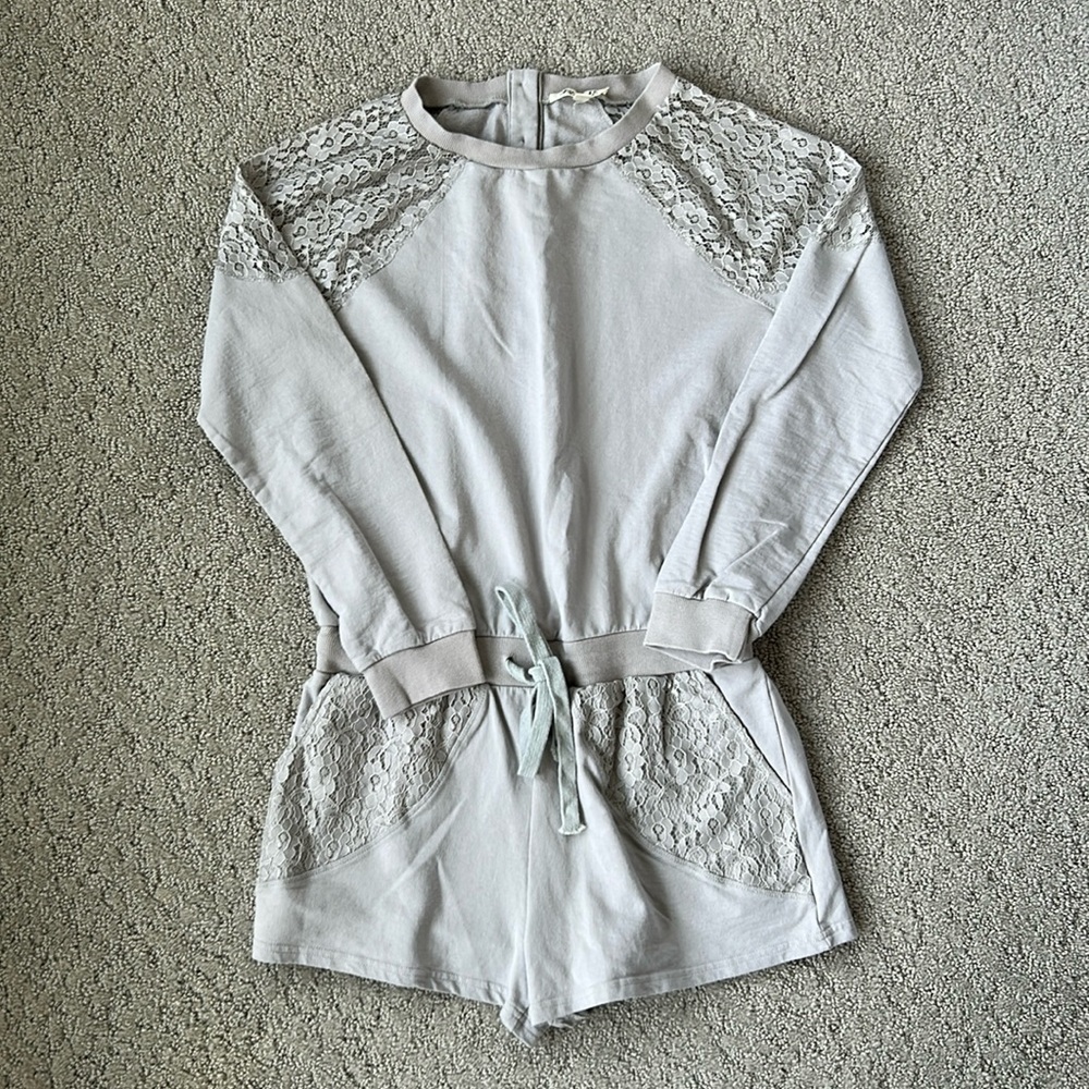 Listicle Lace One-piece Romper Gray Cotton Jumper Boutique Women’s SM EUC